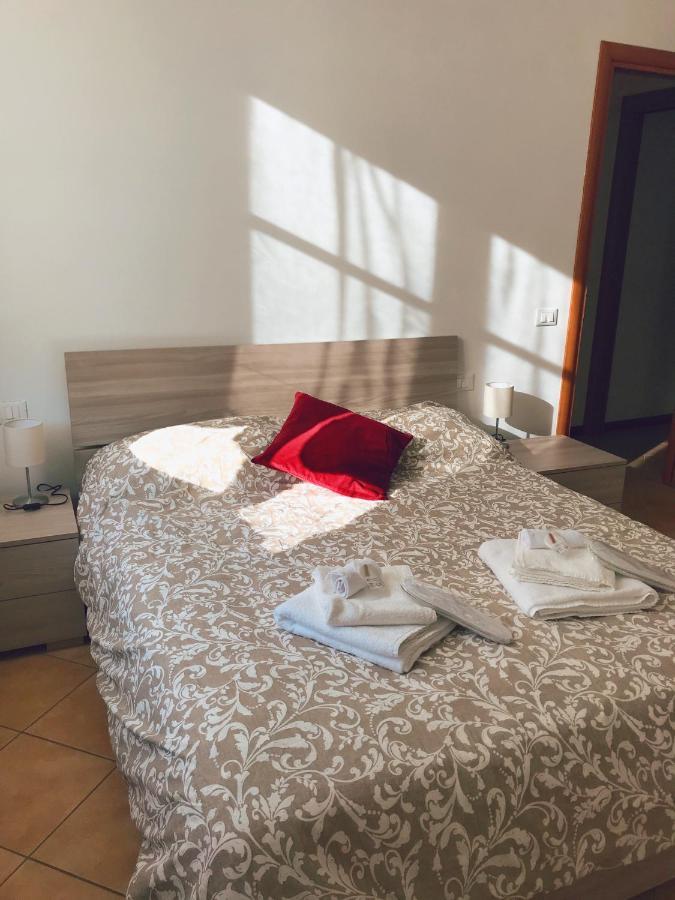 "Coccole Nel Borgo" 2Min To Outlet Apartment With Terrace Serravalle Scrivia Bagian luar foto